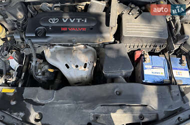 Седан Toyota Camry 2006 в 