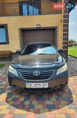 Седан Toyota Camry 2007 в Рокитном