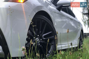 Седан Toyota Camry 2024 в Бучі