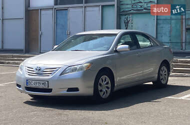 Седан Toyota Camry 2007 в Киеве