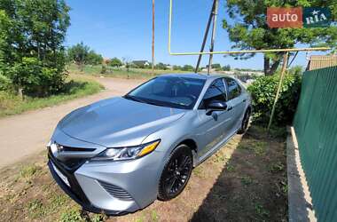 Седан Toyota Camry 2019 в Николаеве