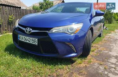 Toyota Camry 2016
