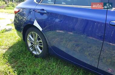 Седан Toyota Camry 2016 в 