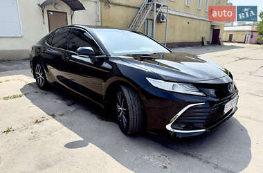 Седан Toyota Camry 2021 в 