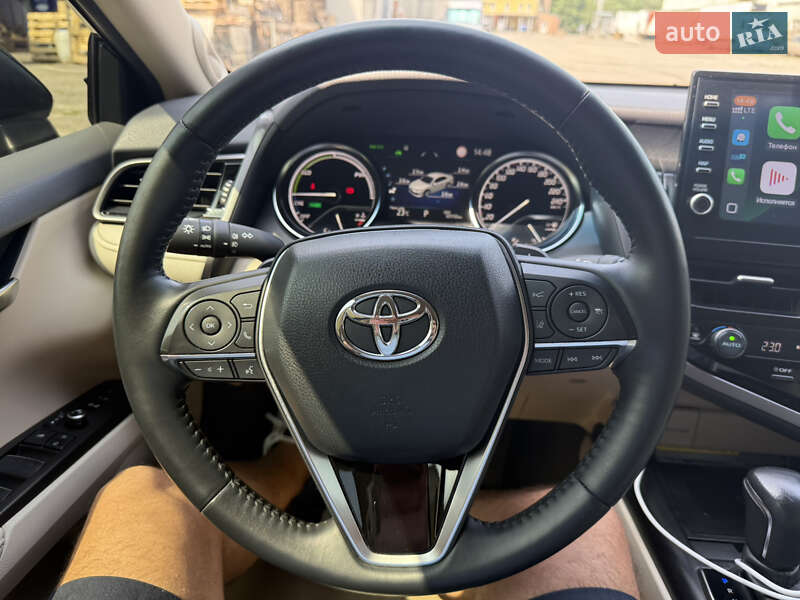 Седан Toyota Camry 2021 в Харькове