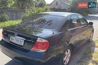 Седан Toyota Camry 2005 в 