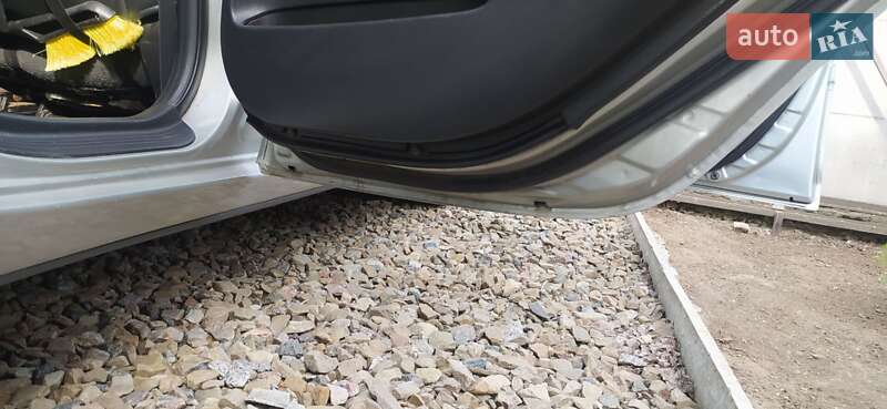 Седан Toyota Camry 2003 в Харькове