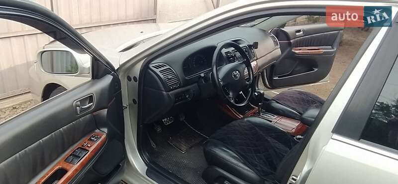 Седан Toyota Camry 2003 в Харькове