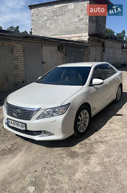 Toyota Camry 2012