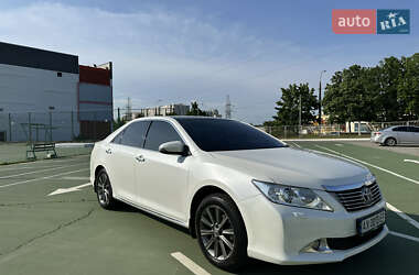 Седан Toyota Camry 2012 в Харькове