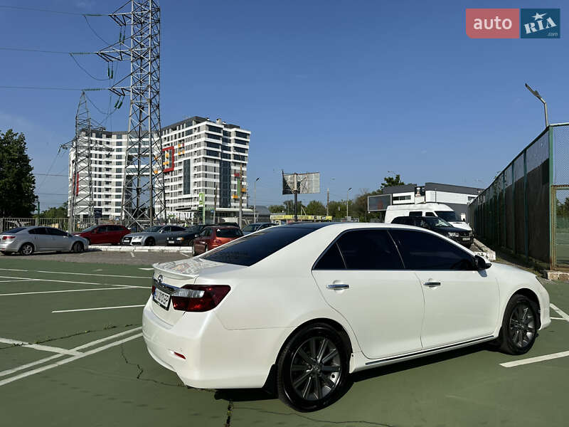 Седан Toyota Camry 2012 в Харькове