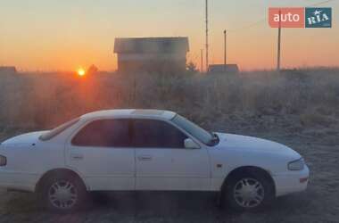 Седан Toyota Camry 1994 в Рівному
