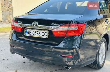 Седан Toyota Camry 2012 в 