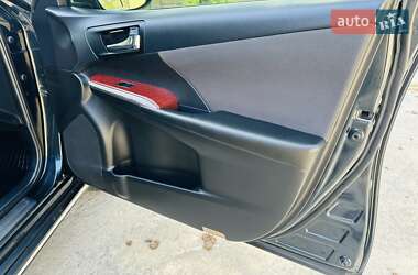 Седан Toyota Camry 2012 в 