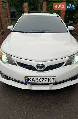 Седан Toyota Camry 2012 в 