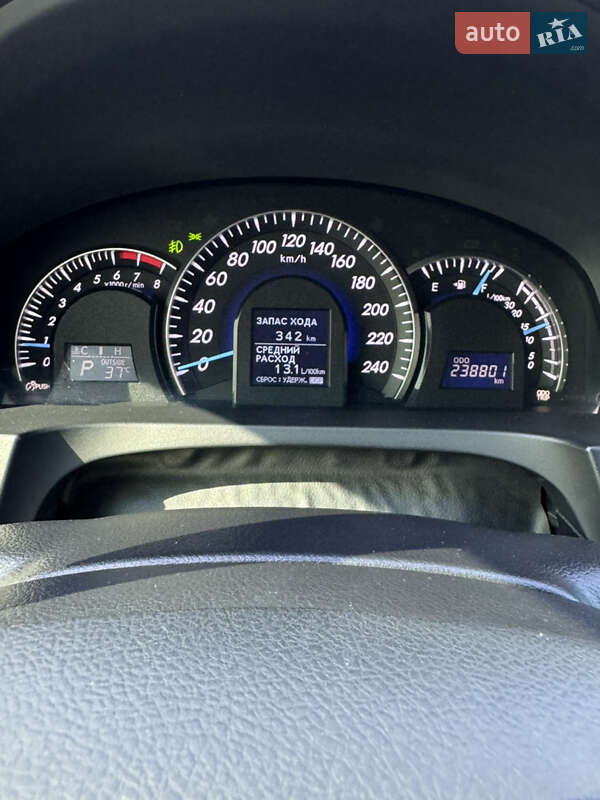 Седан Toyota Camry 2012 в Дніпрі