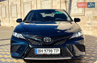 Седан Toyota Camry 2017 в 