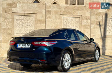 Седан Toyota Camry 2017 в 