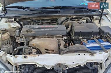 Седан Toyota Camry 2004 в 