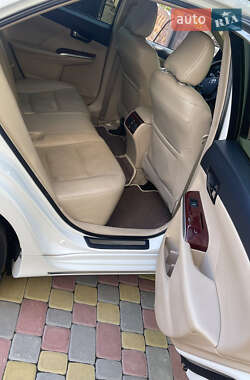 Седан Toyota Camry 2014 в 