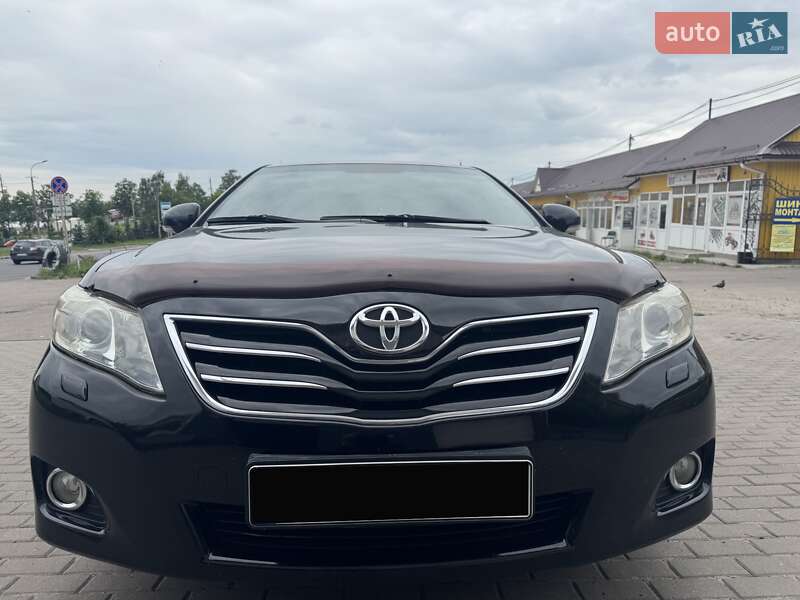 Седан Toyota Camry 2011 в Рівному фото 4 Седан Toyota Camry 2011 в Рівному