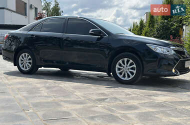 Седан Toyota Camry 2016 в 