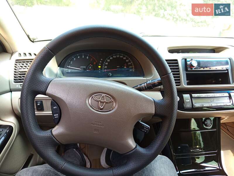 Седан Toyota Camry 2005 в Кропивницькому