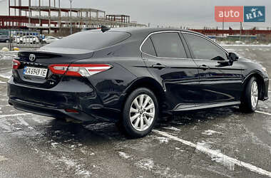 Седан Toyota Camry 2019 в 