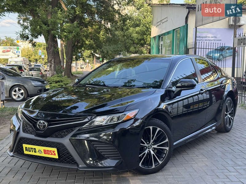 Toyota Camry 2018