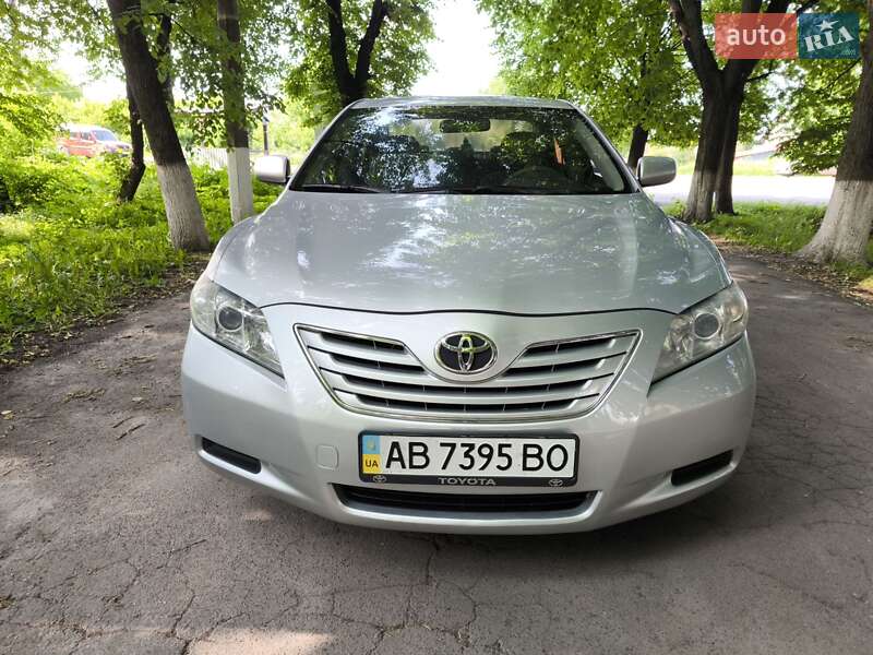 Седан Toyota Camry 2008 в Козятині