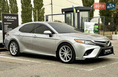 Седан Toyota Camry 2019 в Кременчуці