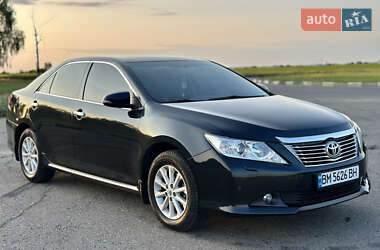 Седан Toyota Camry 2013 в Сумах