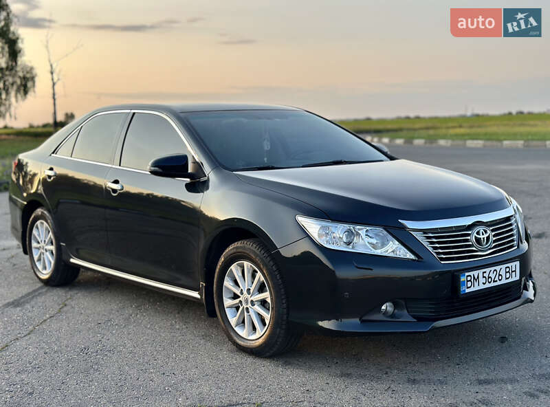 Седан Toyota Camry 2013 в 