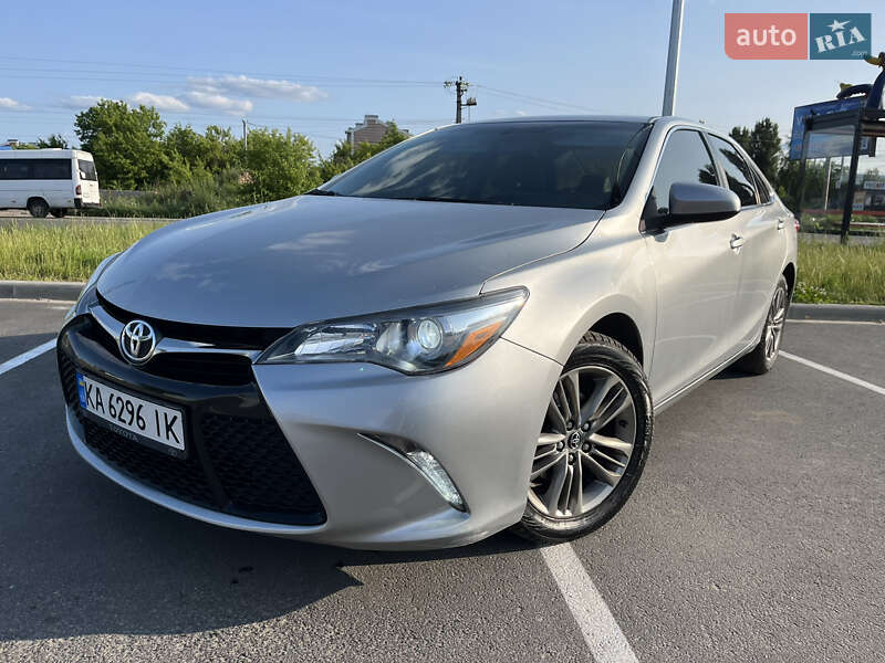 Toyota Camry 2017