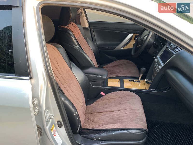 Седан Toyota Camry 2006 в Збаражі