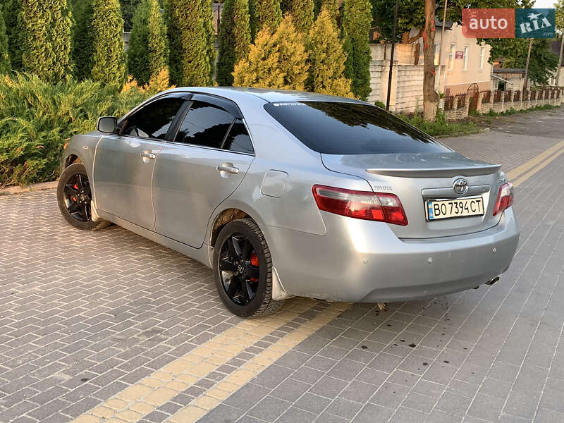 Седан Toyota Camry 2006 в Збаражі