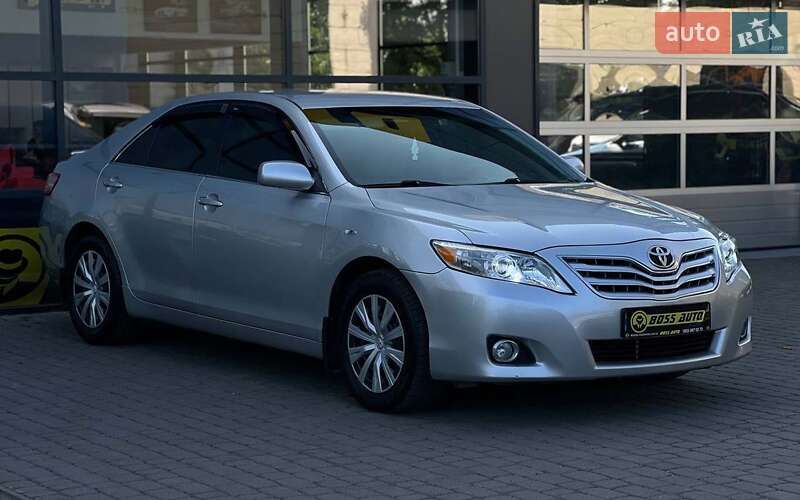 Toyota Camry 2011
