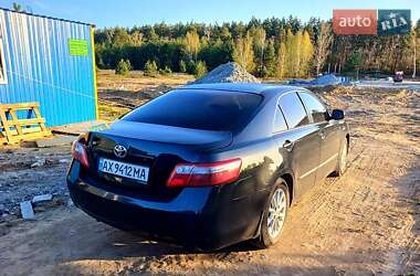 Седан Toyota Camry 2008 в Краснограде