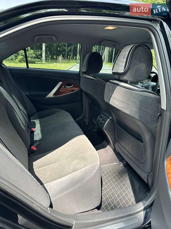 Седан Toyota Camry 2008 в Харкові