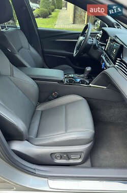 Седан Toyota Camry 2024 в 