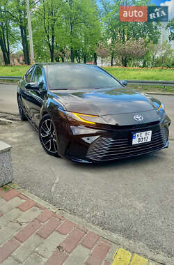 Седан Toyota Camry 2024 в Днепре