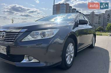 Седан Toyota Camry 2013 в Шептицькому