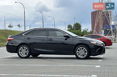 Седан Toyota Camry 2017 в Києві