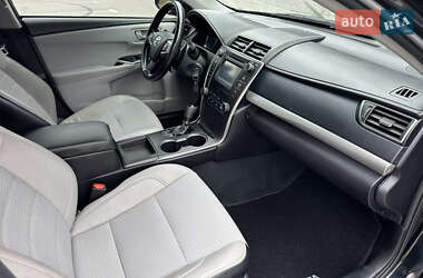 Седан Toyota Camry 2017 в 