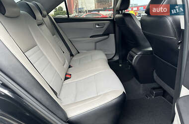 Седан Toyota Camry 2017 в 