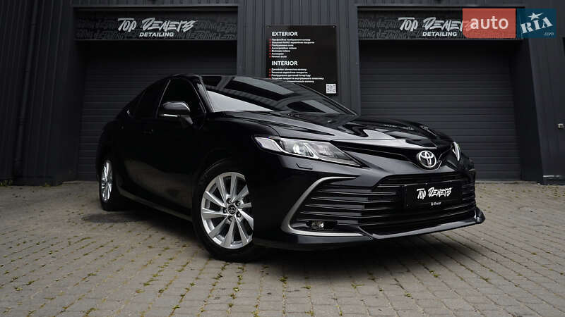 Toyota Camry 2023