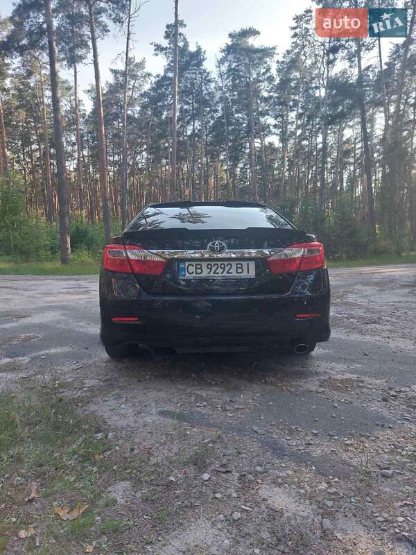 Седан Toyota Camry 2011 в Сновську