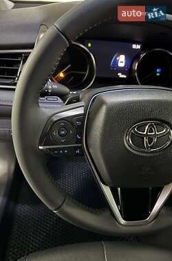 Седан Toyota Camry 2022 в 