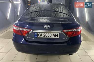 Седан Toyota Camry 2017 в 