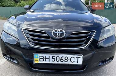 Седан Toyota Camry 2008 в Южном